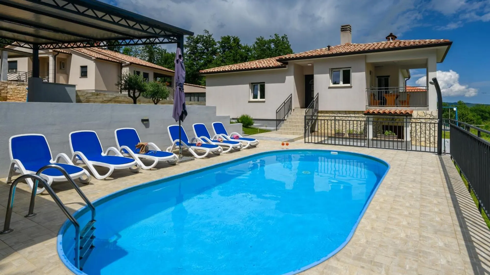 Vila House Luka Krapan